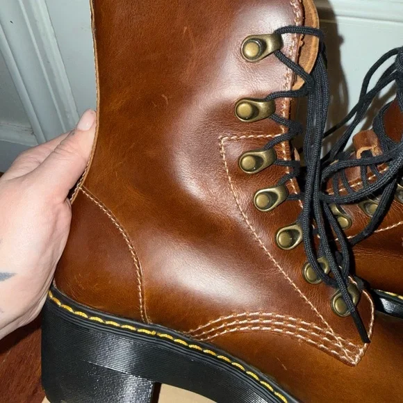 Brand New Dr. Martens Leona Orleans Butterscotch Leather Heeled Boots - Picture 9 of 9